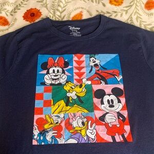 Vintage Retro Disney Tee Tshirt Navy Blue Minnie Mickey Goofy Pluto Donald Daisy